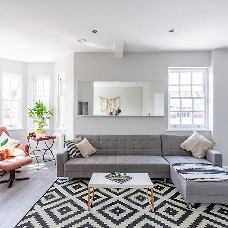 2 Bedroom Apartments With Sofa Bed In Southend Kültér fotó
