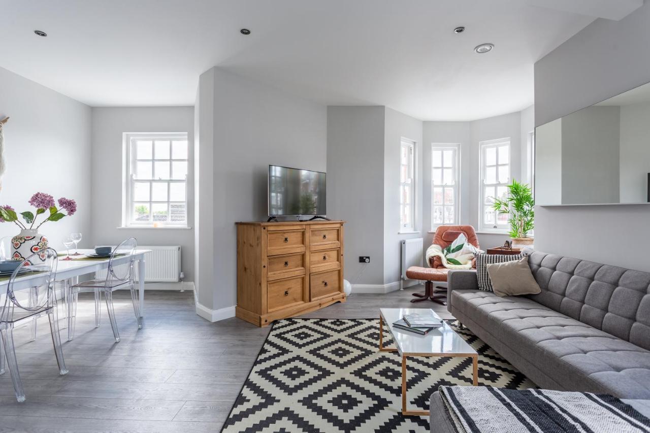 2 Bedroom Apartments With Sofa Bed In Southend Kültér fotó